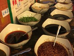 自助调料区-马一洒开锅羊肉清真餐厅(京汉店)