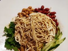 -荷塘秋月·本帮江浙菜(国权路店)