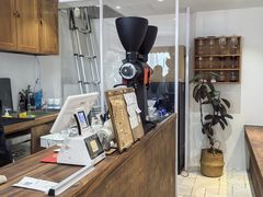 -Line来恩咖啡(石厦花园店)