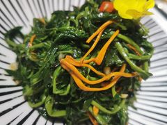 -伊带伊路新疆美食府(呼家楼店)