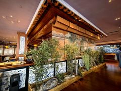 -八府香鸭·啫啫煲(华山路店)