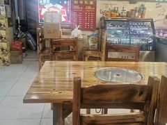 -巴大人熏酱小酒馆(峦翠园店)
