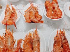 -雍容荟帝王蟹活龙虾展台自助(IFS黑金店)