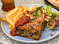 -12 Rocks Beach Bar Cafe