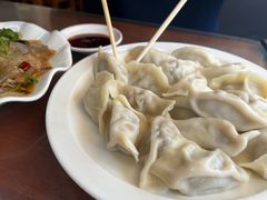 -东北四季饺子王(华山路店)