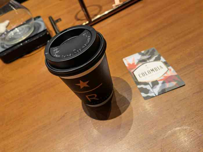 打分 这家星巴克应该是全国最有代表的店之一,如图经典一样,配备黑鹰