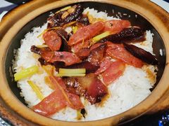 腊味煲仔饭-粤凤佬