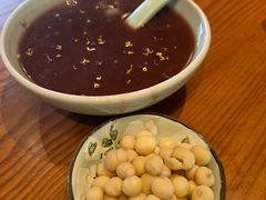 桂花豆沙小圆子（苏州必吃菜）-鑫震源·苏式大虾生煎(山塘街店)