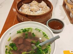 馋口鸭血汤-馋三尺蟹粉小笼(人民广场店)
