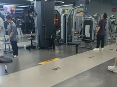 -超鹿运动(五四路恒力城店)
