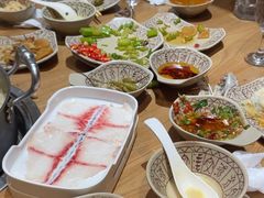 -江小渔鲜鱼火锅(冠亚星城店)
