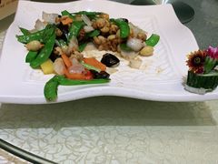 -龙悦湾酒家·八阵鱼生·渔人码头店