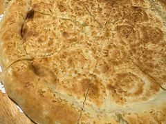新疆芝麻馕-巴扎美食·新疆菜·西域歌舞表演餐厅(新疆大厦店)