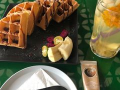 -chenity  cafe