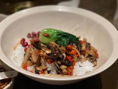 -漆黑觉米粉(三里屯店)