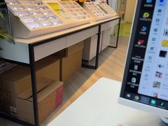 -天空之镜眼镜店蔡司依视路配镜授权零售店(望京颐堤港店)