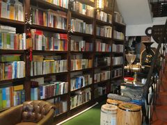 -房角石咖啡与书(吉大南校店)