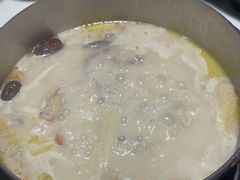 -洪氏嗨捞·猪肚鸡火锅(阳光天地店)