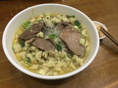 泡馍-刘信牛羊肉小炒泡馍(回民街店)