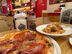 -城市大道红炉披萨烘焙坊