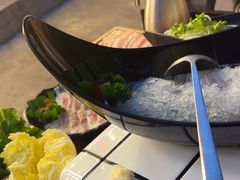 -老房老舍重庆火锅(假日城市店)