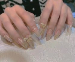 -悦指间美甲美睫
