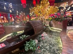 -老滇山寨•云南特色菜•地方菜•民族风情歌舞表演(金碧店)