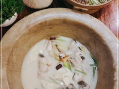 -滇香肴·云南菜蒸汽石锅鱼(云南北路店)