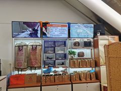 -爱革·洗衣改衣·洗鞋修鞋·洗包修包·奢侈品护理(缤谷广场店)