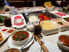-海底捞火锅鲜切牛肉主题店(长寿路店)