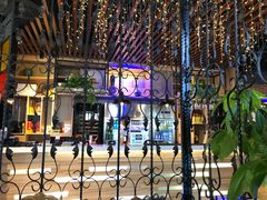 -三人行骨头王火锅(长寿店)