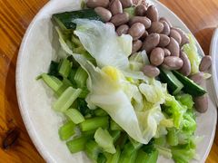 凉菜拼盘-京东一绝西海子西园烧饼夹肉