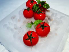 番茄脆菇沙拉-小大董·烤鸭(五棵松店)