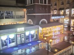 -王府井奥莱临潼小镇(临潼店)