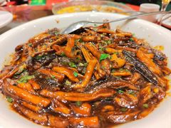 -王朝大酒店徐汇店-地面停车场