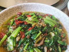 -郑件洋芋饭庄