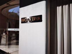 -Amo la Diva造型