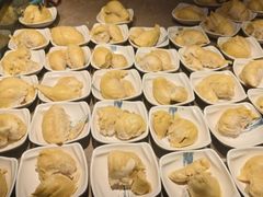 鲜榴莲-奔海甄选·活鲜刺身铁板烧自助(太原里店)