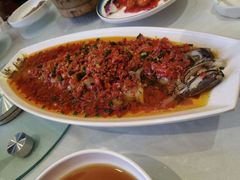 鱼头红焖+鱼丸清炖-解家河南菜(北环路店)