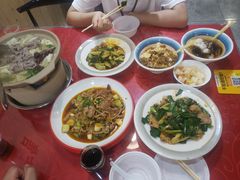 -冯烫烫跷脚牛肉·川菜小馆(武胜西街店)