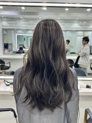 -镁连社·美联社