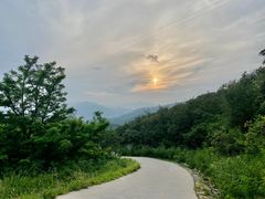 -鬼笑石后山停车场