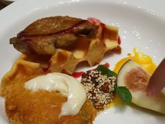 -松山湖凯悦酒店·Café自助餐厅·周末火舞秀表演