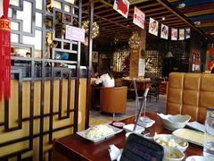 大堂-高兴壹锅·潮汕鲜牛肉火锅(良乡梅花庄店)