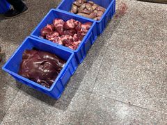 -标记美食新鲜猪杂(兴南大道店)