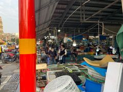 -霞涌市场海鲜摆卖区
