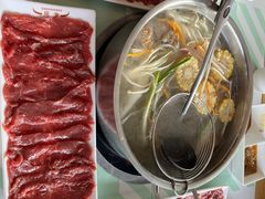 -花田煮鲜牛肉火锅(钟楼众汇店)