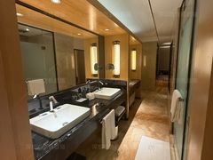 -中山利和希尔顿酒店