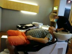 -塞巴斯汀SEBASTIAN专业美发店