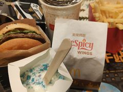 -麦当劳(卫星广场店)